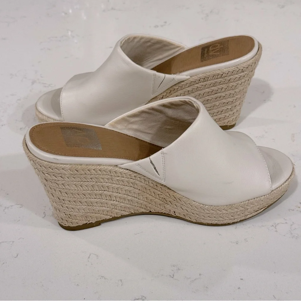 DV By Dolce Vita Dixon Wedge Sandal In White Size 8